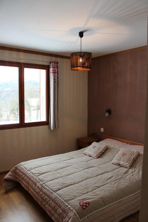 Hotel Les Paddocks Du Mont Blanc Mieussy Zimmer foto